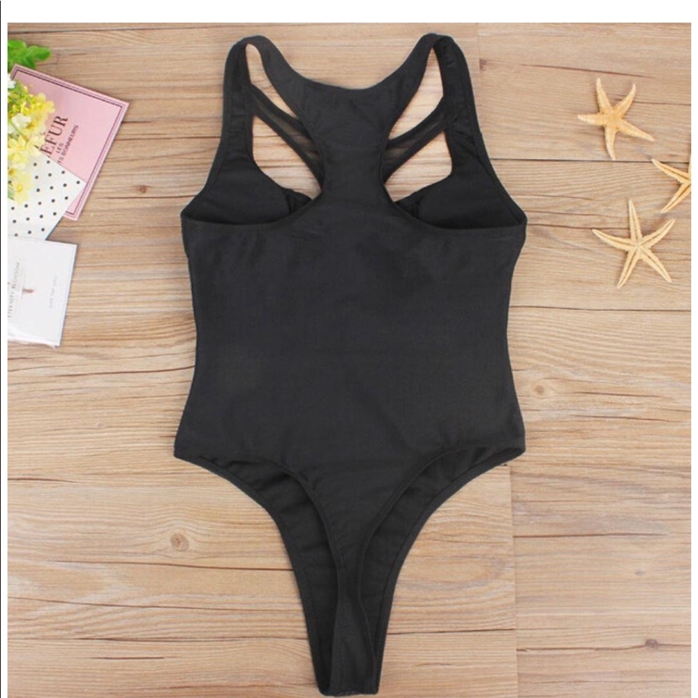 Swimsuit ๐ - Picture 2 of 6